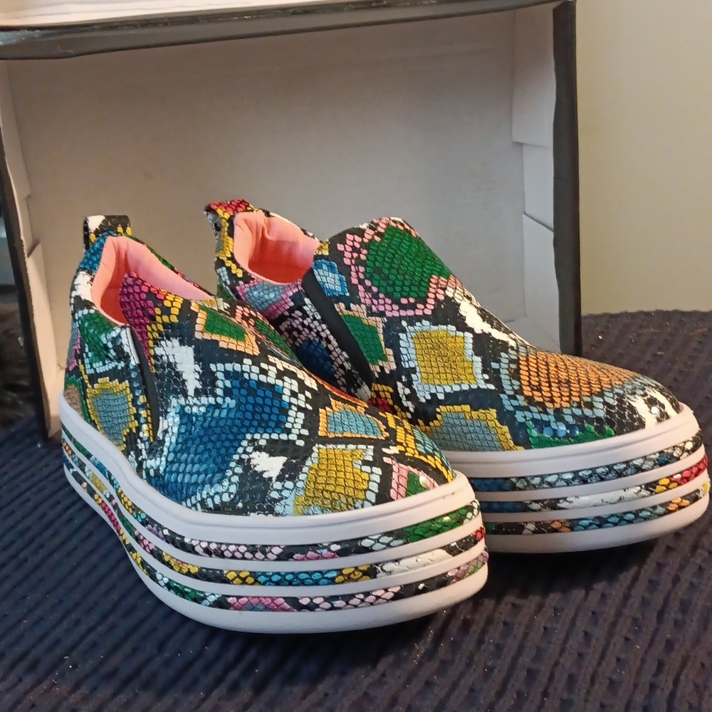 Lilian Multi Colored Snake Shoes Size 10 - Picture 7 of 9